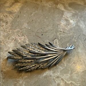 Vintage Monet Silvertone, multi strand wheat brooch